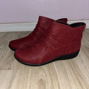 Clarks Sillian Sway Red Slip On Comfort Shoes Womens Size 10 Wide Lightweight